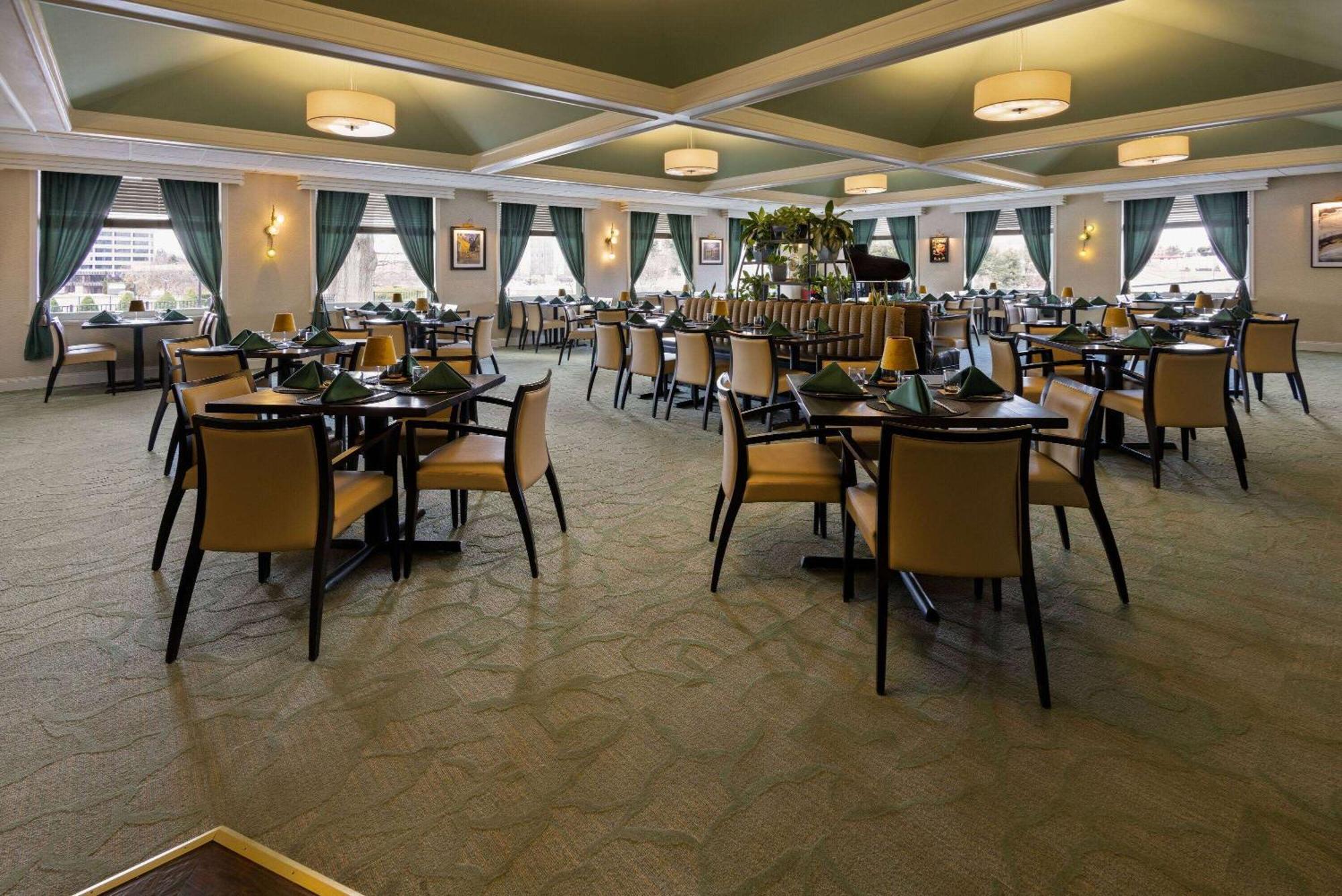 Penn Harris Hotel Harrisburg, Trademark By Wyndham Zewnętrze zdjęcie