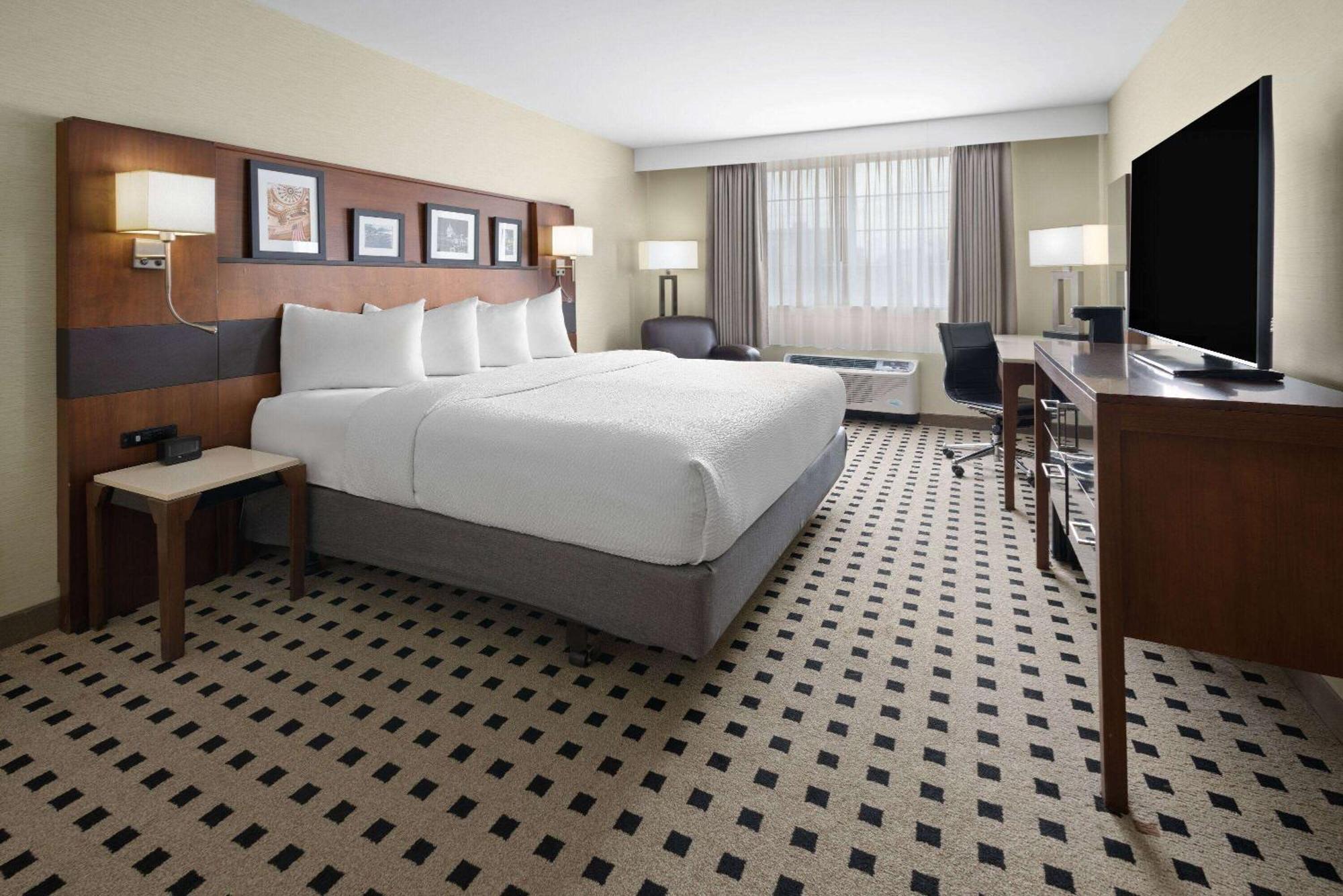 Penn Harris Hotel Harrisburg, Trademark By Wyndham Zewnętrze zdjęcie