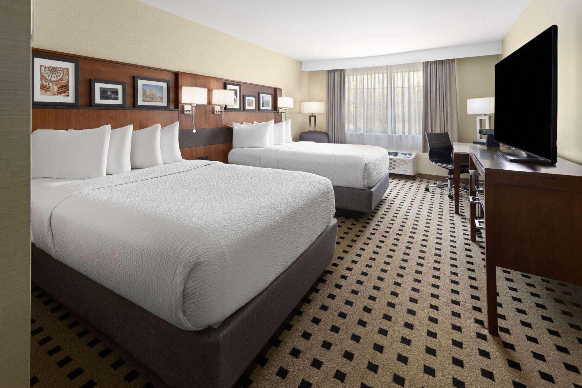 Penn Harris Hotel Harrisburg, Trademark By Wyndham Zewnętrze zdjęcie